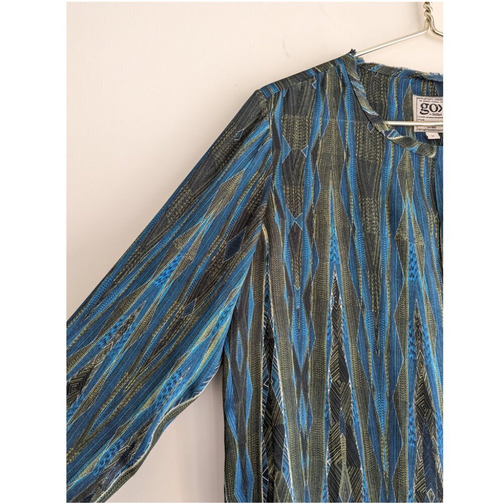 Go> by GoSilk abstract pattern snap button blouse - Picture 2 of 9